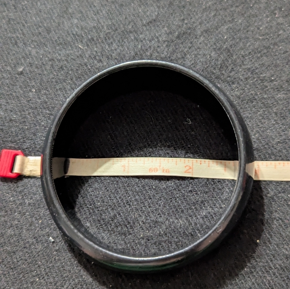 Black Plastic Tapered Bangle Statement Bracelet - Picture 4 of 4